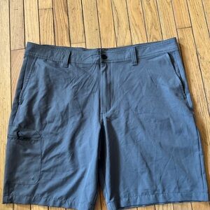 magellan fishing Cargo shorts Men’s Size 44 Gray Lightweight Outdoor